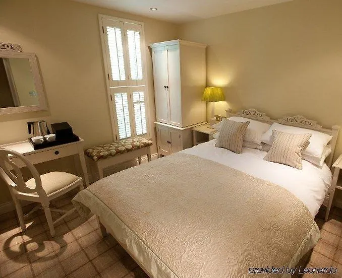 Cotswold Grange Bed & Breakfast Cheltenham