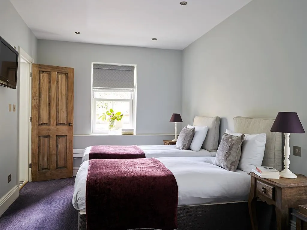 *****  Cotswold Grange Bed & Breakfast Cheltenham United Kingdom